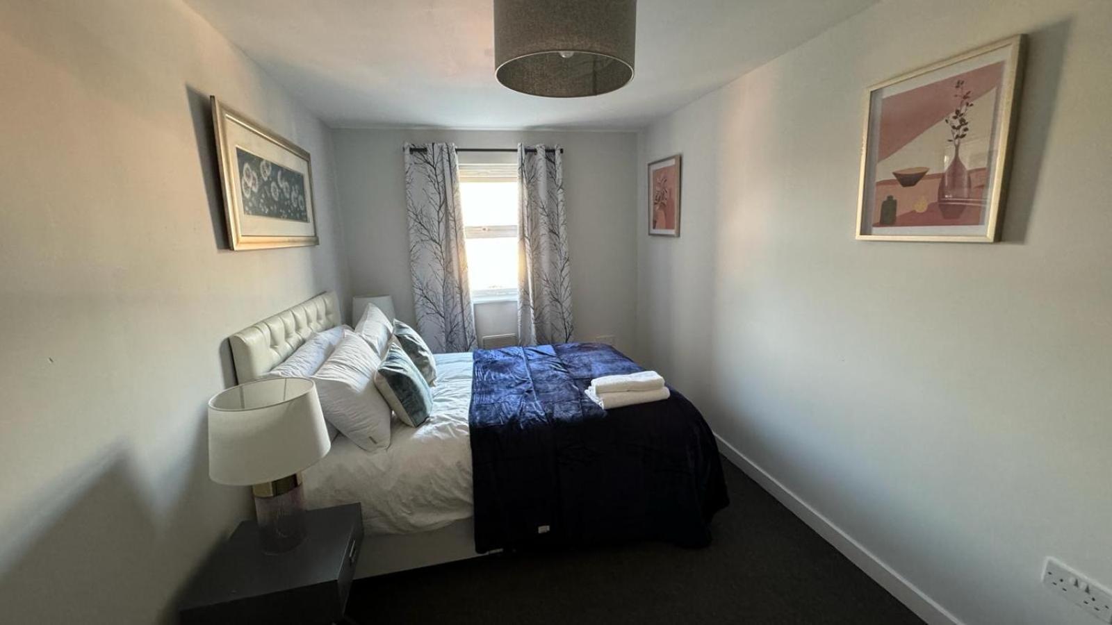 Spacious 1 Bedroom Apartment In Wigan Shevington Εξωτερικό φωτογραφία